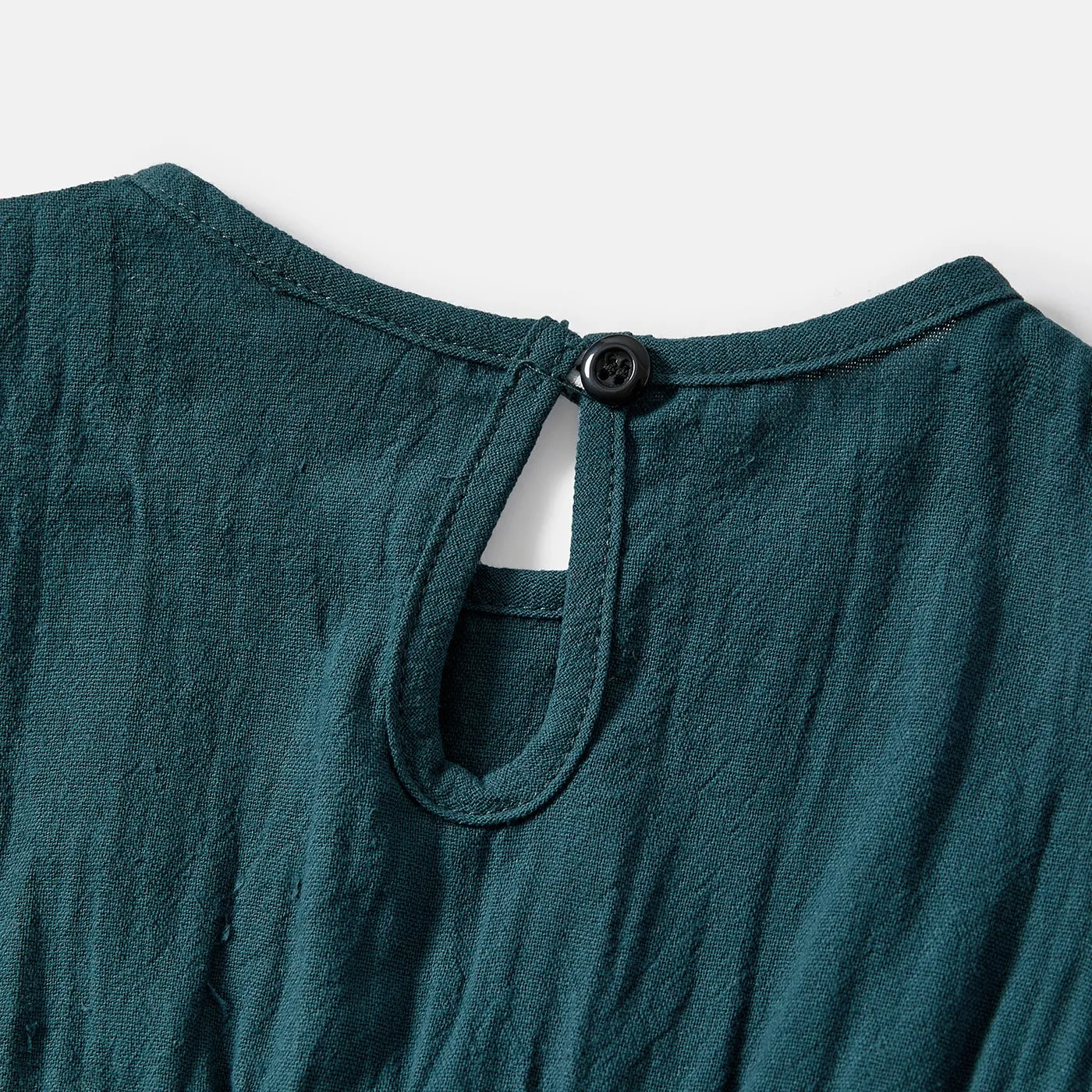 Family Matching Solid Knot Front Cami Dresses and Colorblock Short-sleeve Tee Sets
