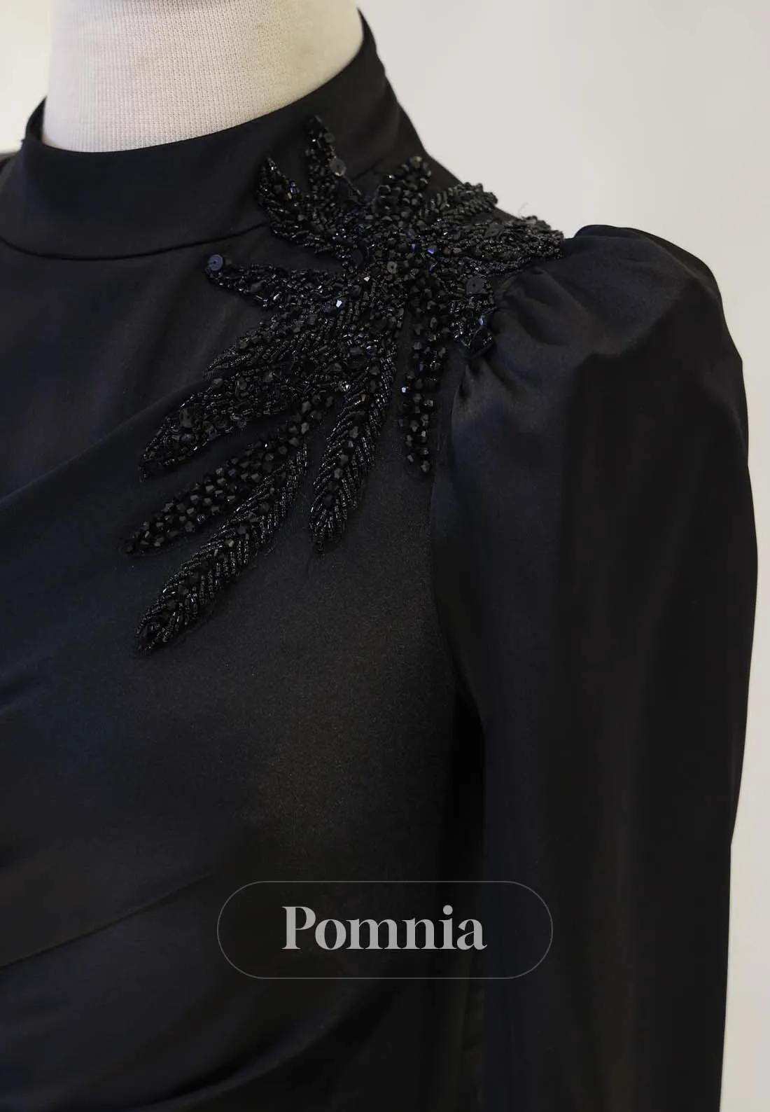 Simple Long Sleeves High Neck Ruched Empire-Waist Formal Evening Dress