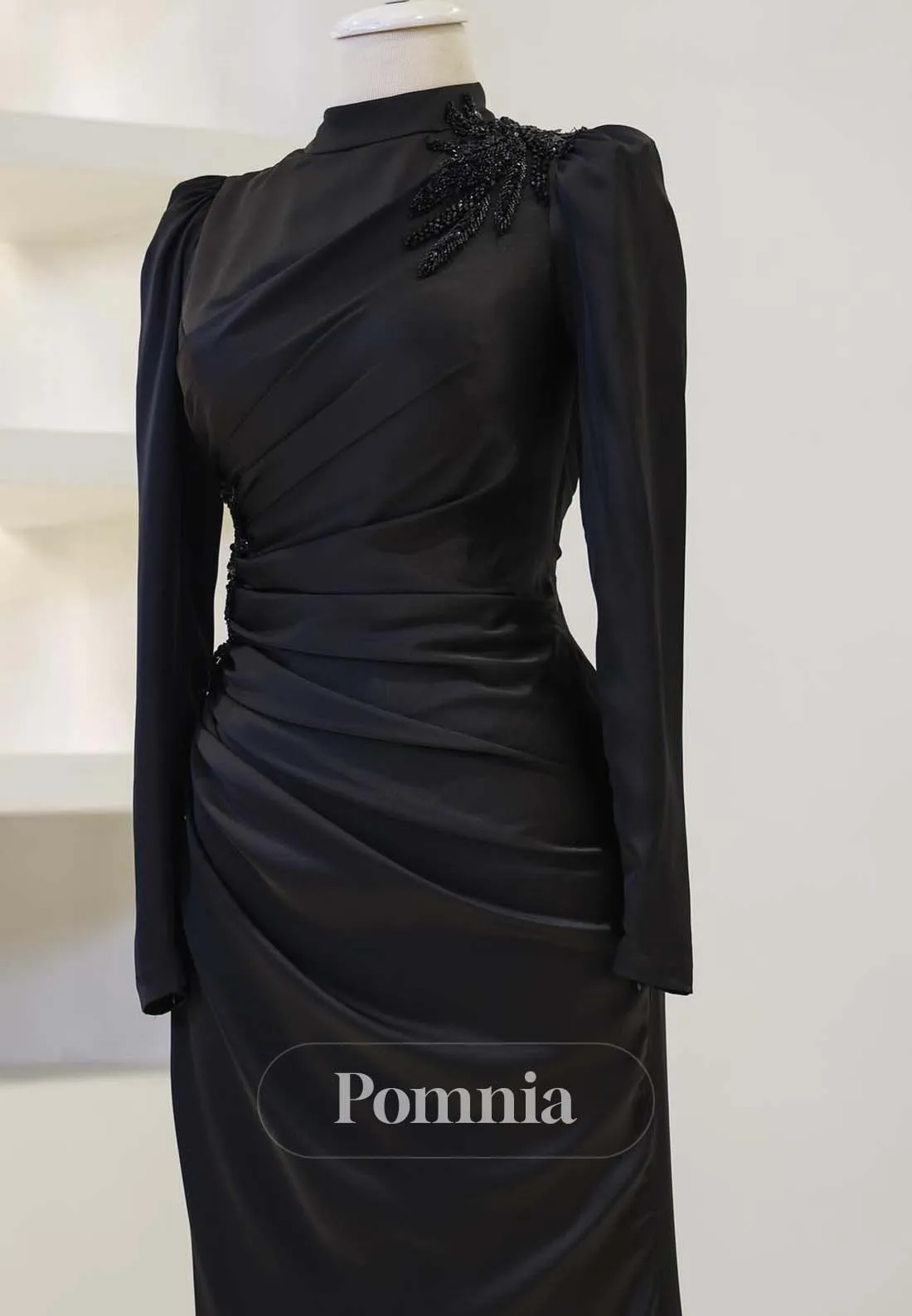 Simple Long Sleeves High Neck Ruched Empire-Waist Formal Evening Dress