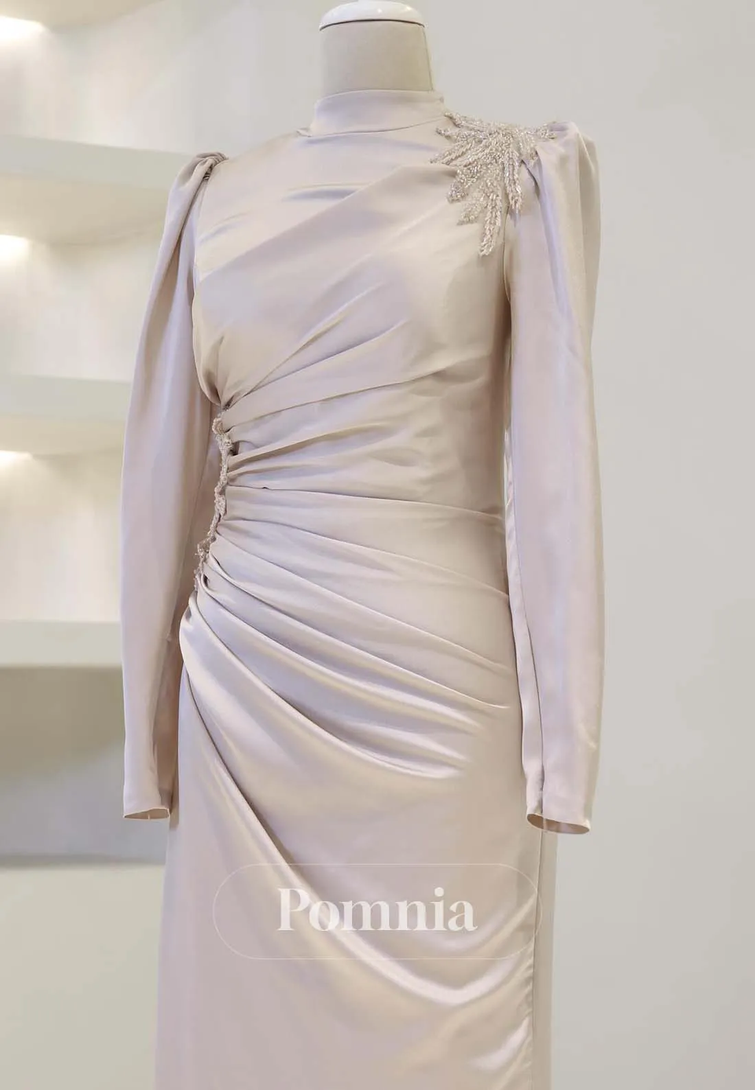 Simple Long Sleeves High Neck Ruched Empire-Waist Formal Evening Dress